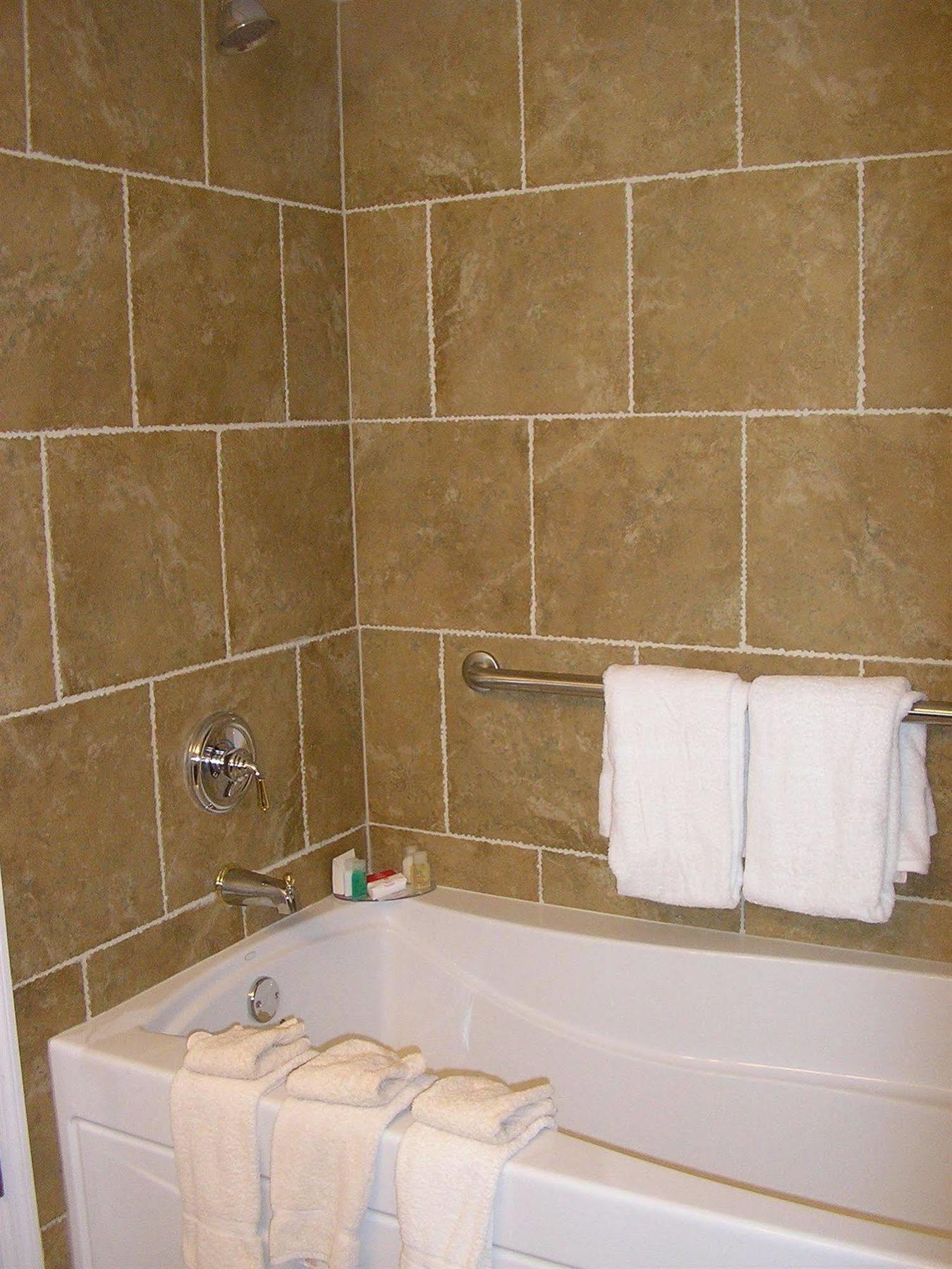 Lake Grassy Inn & Suites Lake Placid Bagian luar foto